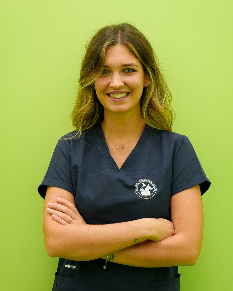 La Dott.ssa Maria Vittoria Alvino medico veterinario della clinica veterinaria Sant'Anna